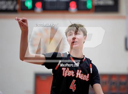 Thumbnail 1 in JV: Grand Saline vs Tyler HEAT photogallery.