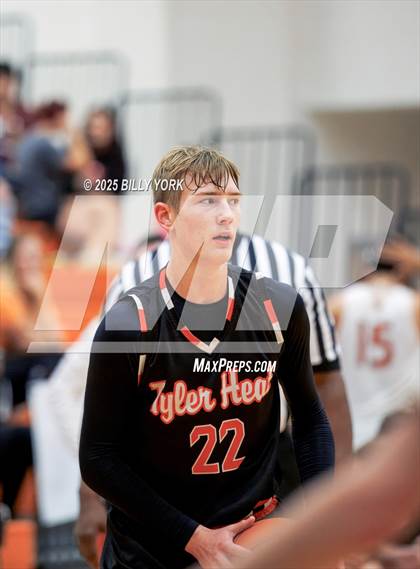 Thumbnail 2 in JV: Grand Saline vs Tyler HEAT photogallery.