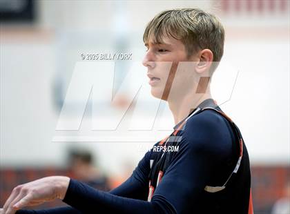 Thumbnail 3 in JV: Grand Saline vs Tyler HEAT photogallery.