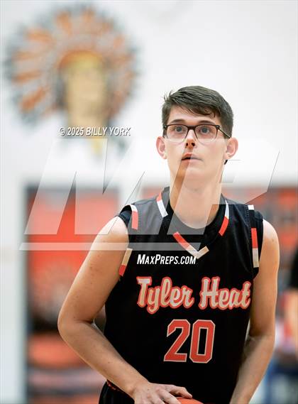 Thumbnail 3 in JV: Grand Saline vs Tyler HEAT photogallery.