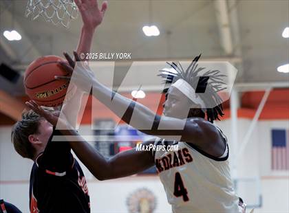 Thumbnail 2 in JV: Grand Saline vs Tyler HEAT photogallery.