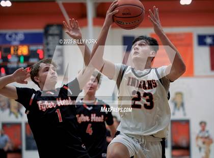 Thumbnail 2 in JV: Grand Saline vs Tyler HEAT photogallery.