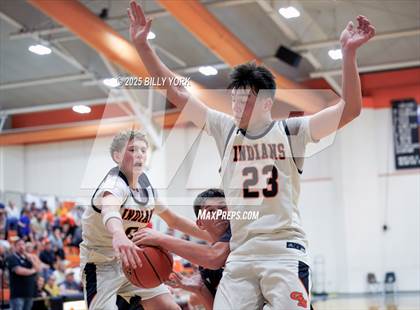 Thumbnail 2 in JV: Grand Saline vs Tyler HEAT photogallery.