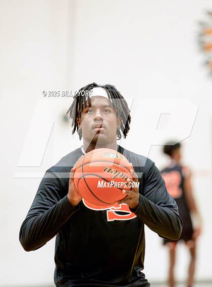 Thumbnail 3 in JV: Grand Saline vs Tyler HEAT photogallery.