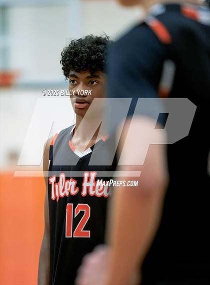 Thumbnail 1 in JV: Grand Saline vs Tyler HEAT photogallery.