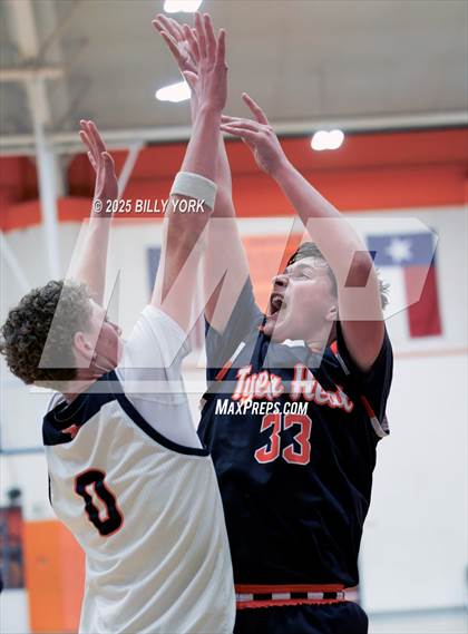 Thumbnail 2 in JV: Grand Saline vs Tyler HEAT photogallery.