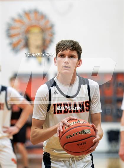 Thumbnail 1 in JV: Grand Saline vs Tyler HEAT photogallery.