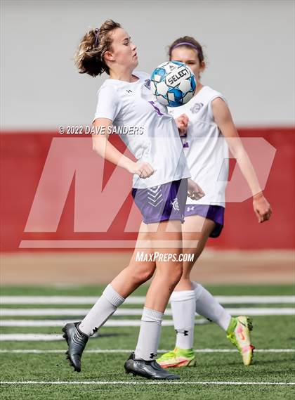 Thumbnail 2 in Klein Cain vs. Tomball (Waller Classic) photogallery.