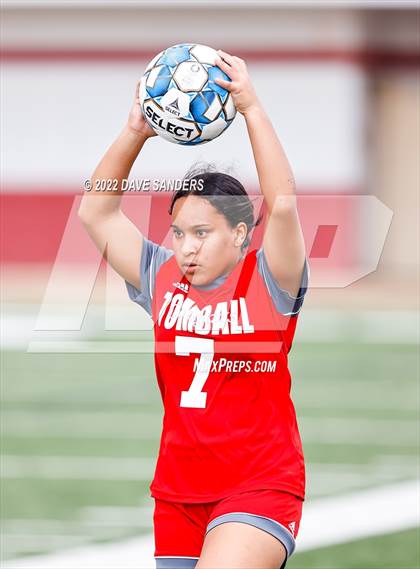 Thumbnail 1 in Klein Cain vs. Tomball (Waller Classic) photogallery.