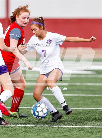 Thumbnail 2 in Klein Cain vs. Tomball (Waller Classic) photogallery.