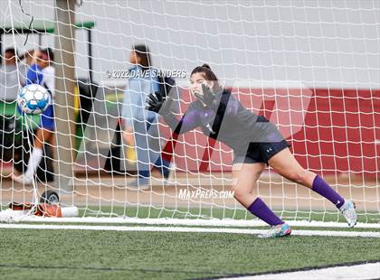Thumbnail 3 in Klein Cain vs. Tomball (Waller Classic) photogallery.