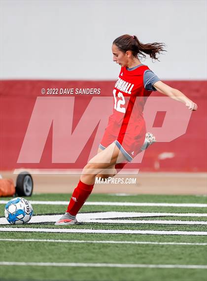 Thumbnail 3 in Klein Cain vs. Tomball (Waller Classic) photogallery.