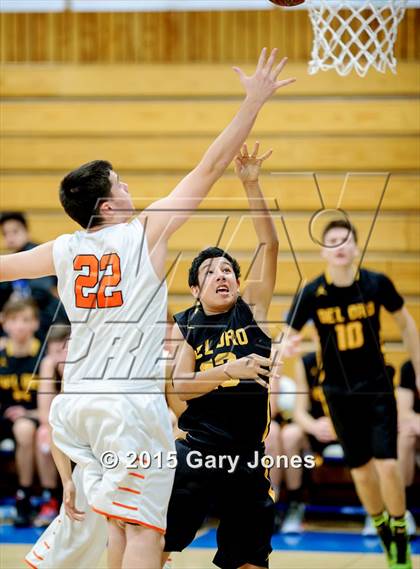 Thumbnail 1 in Roseville vs Del Oro (Rocklin Holiday Classic) photogallery.
