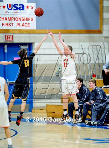 Thumbnail 1 in Roseville vs Del Oro (Rocklin Holiday Classic) photogallery.