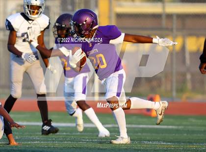 Thumbnail 2 in Lynwood vs. New Designs Watts photogallery.