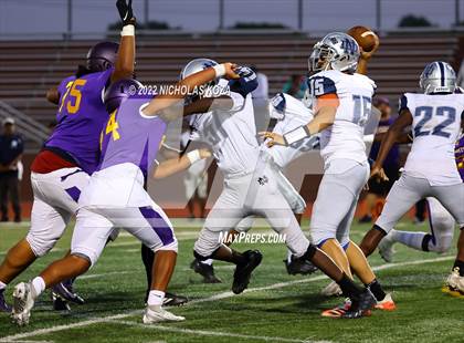 Thumbnail 3 in Lynwood vs. New Designs Watts photogallery.