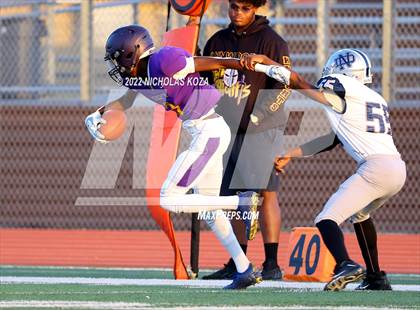 Thumbnail 2 in Lynwood vs. New Designs Watts photogallery.