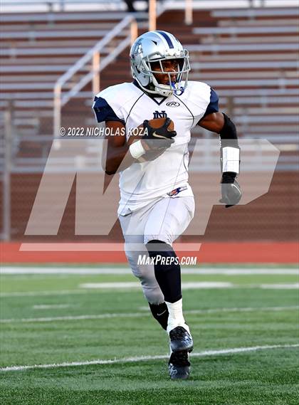 Thumbnail 3 in Lynwood vs. New Designs Watts photogallery.