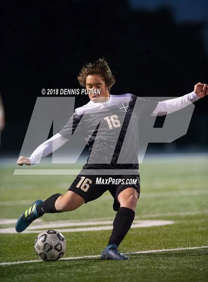 Thumbnail 3 in Archbishop Mitty @ Valley Christian photogallery.