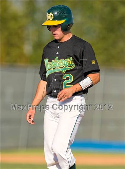 Thumbnail 1 in Mira Costa @ Fountain Valley photogallery.