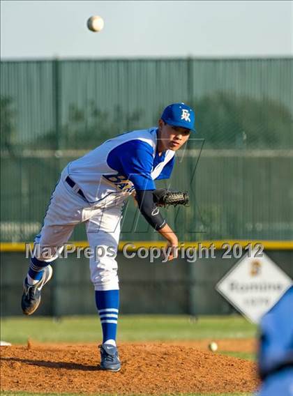 Thumbnail 1 in Mira Costa @ Fountain Valley photogallery.