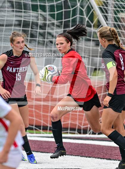 Thumbnail 1 in Searcy vs. Siloam Springs (AAA 5A State Final) photogallery.