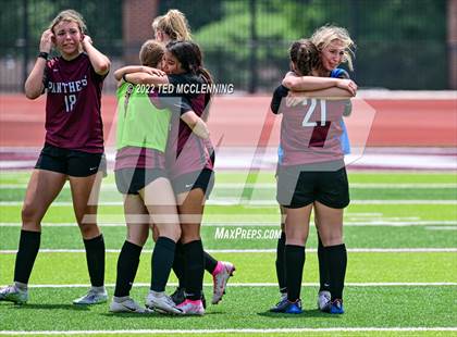 Thumbnail 3 in Searcy vs. Siloam Springs (AAA 5A State Final) photogallery.