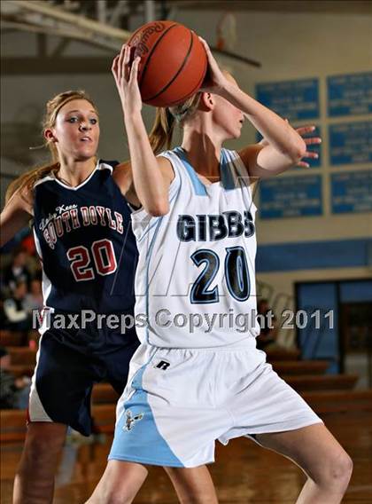 Thumbnail 2 in Gibbs vs South-Doyle (Kroger Thanksgiving Classic) photogallery.