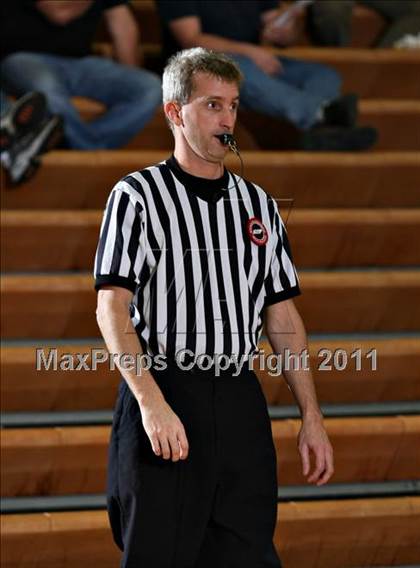 Thumbnail 2 in Gibbs vs South-Doyle (Kroger Thanksgiving Classic) photogallery.