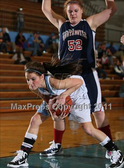 Thumbnail 3 in Gibbs vs South-Doyle (Kroger Thanksgiving Classic) photogallery.