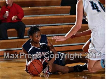Thumbnail 3 in Gibbs vs South-Doyle (Kroger Thanksgiving Classic) photogallery.