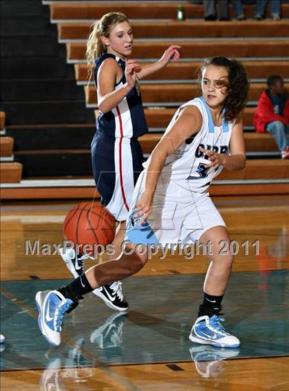 Thumbnail 3 in Gibbs vs South-Doyle (Kroger Thanksgiving Classic) photogallery.