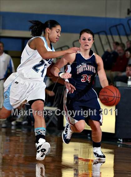 Thumbnail 1 in Gibbs vs South-Doyle (Kroger Thanksgiving Classic) photogallery.