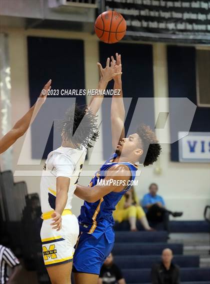 Thumbnail 3 in Clemens vs. McKinney (River City Classic) photogallery.