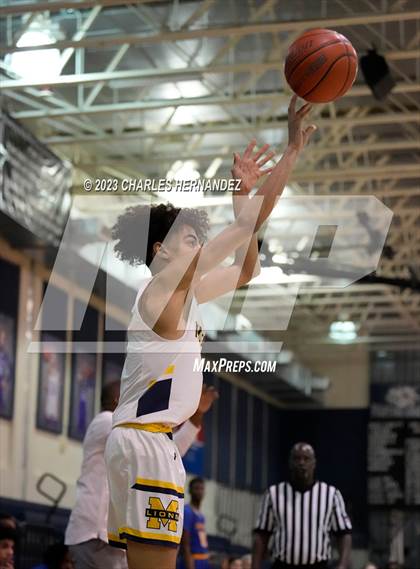 Thumbnail 2 in Clemens vs. McKinney (River City Classic) photogallery.
