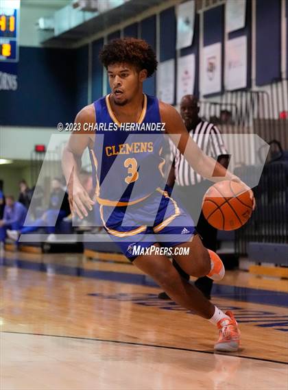 Thumbnail 2 in Clemens vs. McKinney (River City Classic) photogallery.