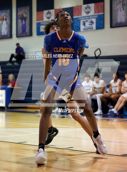 Thumbnail 2 in Clemens vs. McKinney (River City Classic) photogallery.