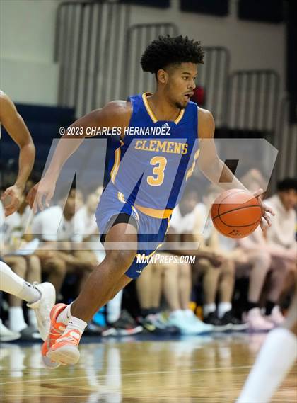 Thumbnail 1 in Clemens vs. McKinney (River City Classic) photogallery.