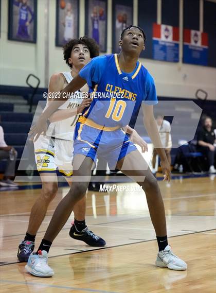 Thumbnail 3 in Clemens vs. McKinney (River City Classic) photogallery.
