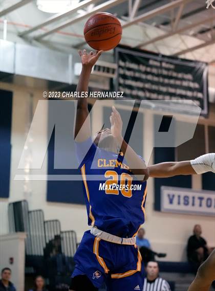 Thumbnail 3 in Clemens vs. McKinney (River City Classic) photogallery.