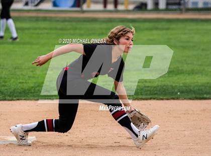 Thumbnail 2 in San Clemente vs Tustin (Laguna Hills Classic) photogallery.