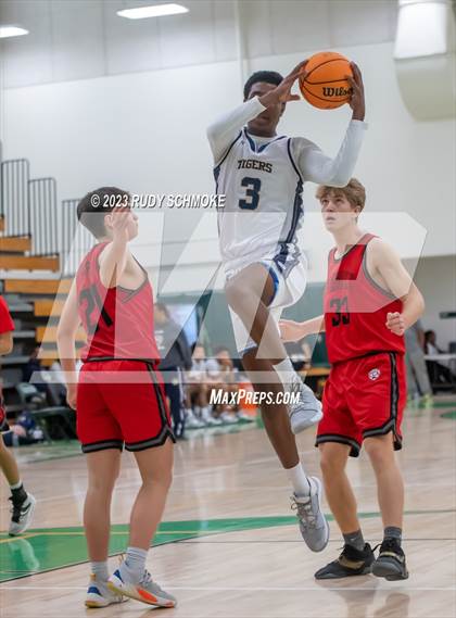 Thumbnail 1 in Canyon Crest Academy vs. Morse (MLK Classic) photogallery.