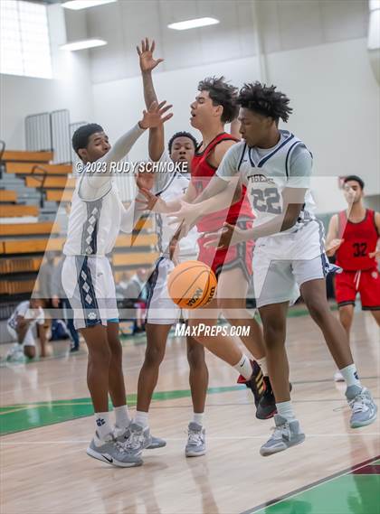 Thumbnail 1 in Canyon Crest Academy vs. Morse (MLK Classic) photogallery.