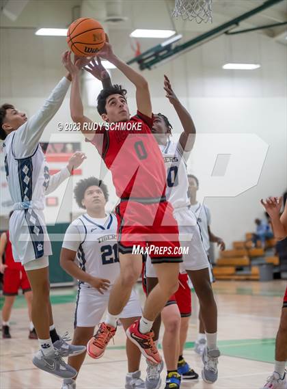 Thumbnail 3 in Canyon Crest Academy vs. Morse (MLK Classic) photogallery.