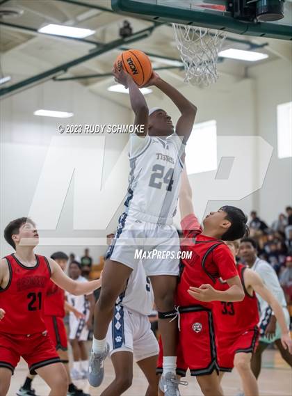Thumbnail 3 in Canyon Crest Academy vs. Morse (MLK Classic) photogallery.