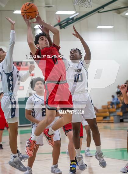 Thumbnail 2 in Canyon Crest Academy vs. Morse (MLK Classic) photogallery.
