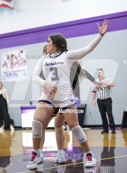 Thumbnail 1 in Bowie @ Jacksboro photogallery.