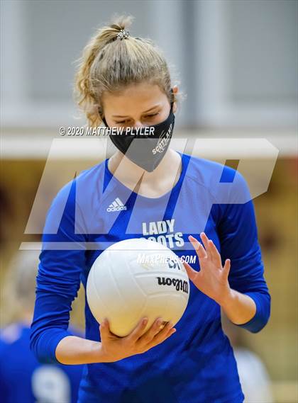 Thumbnail 2 in Scotland @ Jack Britt (senior night) photogallery.