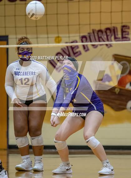 Thumbnail 2 in Scotland @ Jack Britt (senior night) photogallery.