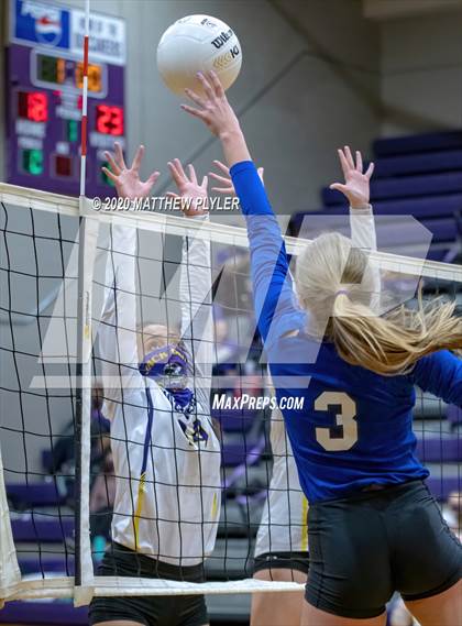 Thumbnail 2 in Scotland @ Jack Britt (senior night) photogallery.
